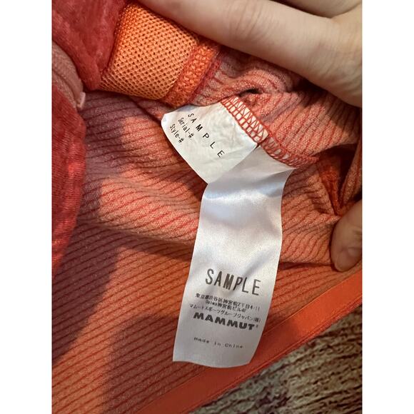 Mammut Full Zip Dri Fit Hoodie Light Jacket Orange Pockets SAMPLE Women's Small - Picture 6 of 7